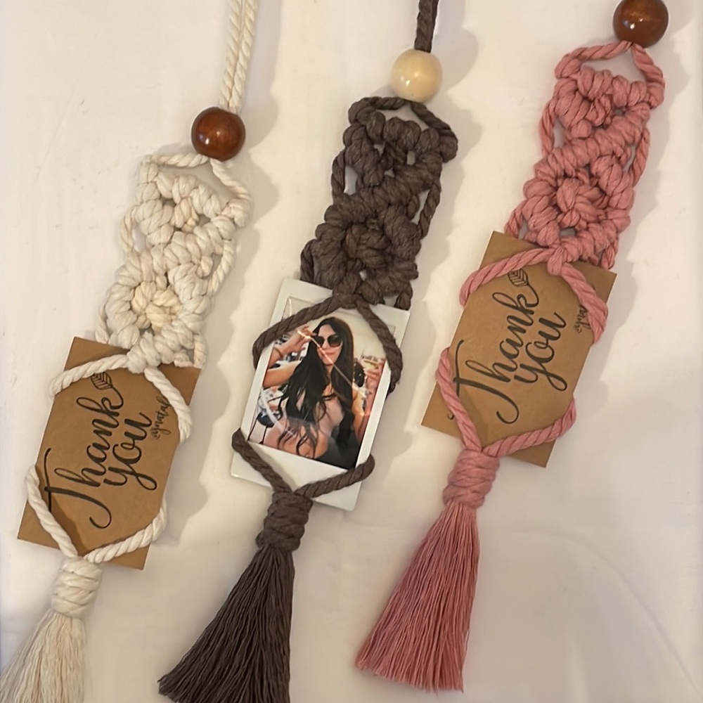 Handmade Macrame Polaroid Photo Hanger - Picture 2 of 3